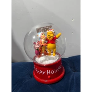 Disney Winnie the Pooh Tigger Piglet Happy Holidays North Pole Snow Globe - Picture 1 of 2