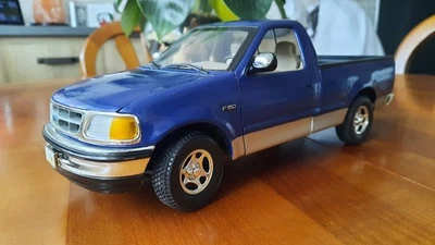 Ford F150 XLT Pick Up Bleu Metalisé ERTL 1/18eme - Photo 1/4