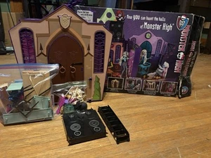 Mattel Monster High High School Spielset - Bild 1 von 24