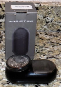 MagicTec Rechargeable Fabric Shaver - Picture 1 of 4