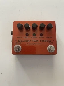 Pedal efecto guitarra T. Jauernig Electronics D’Luxury Twin Tremolo raro - Imagen 1 de 6