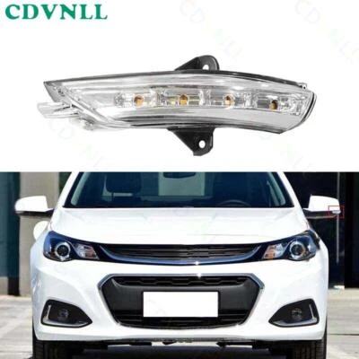 Luz intermitente espejo retrovisor puerta lateral izquierda Chevrolet Malibu 2012-2017 Foto 1 de 4