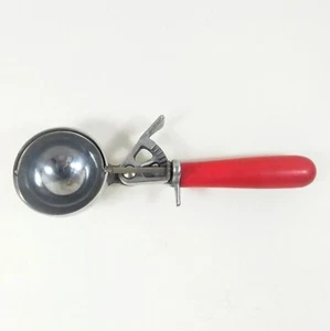 Vintage Japan Red Wood Handle & Aluminum Ice Cream Parlor Kitchen Scoop Box - Picture 1 of 11