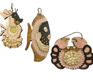 3 Glazed Terracotta Sea Creatures Wall Plaques Seahorse Fish Crab read - Picture 1 of 15