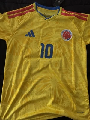 Camiseta James Rodríguez Mundial Colombia 2026 local talla M Foto 1 de 2