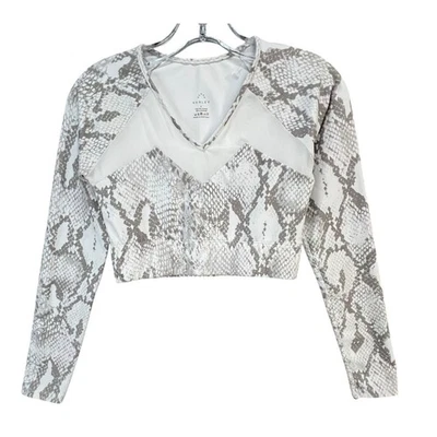 Top corto Varley Alpine para mujer S gris estampado de piel de serpiente ropa deportiva elegante atlético Foto 1 de 4