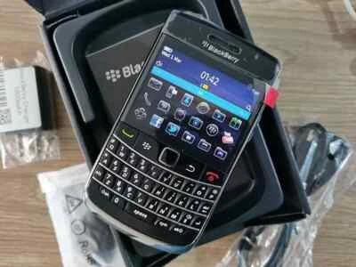 Blackberry Bold 9780 512MB Black GPS GSM 3G Original Unlocked QWERTY Smartphone - Image 1 of 4
