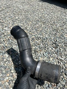 Tubo de aire INOAC 17361-46080 Toyota Supra, 6 cilindros 3,0 L (1993-1998) - Imagen 1 de 2