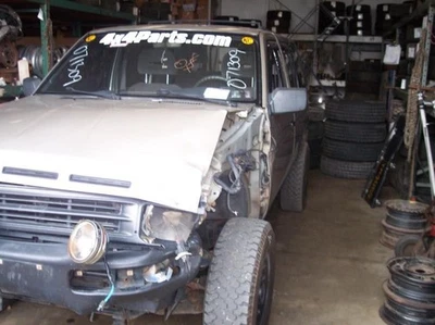 Passenger Right Lower Control Arm Front Fits 86-97 NISSAN PICKUP 10625068 - Image 1 of 4