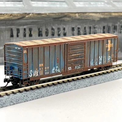 Athearn N Scale 10541 Boston Maine 50' Rib Side Boxcar Custom Weathered BM 78169 - Image 1 of 4