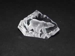 MATS JONASSON Etched ART GLASS Polar Bear Paperweight SWEDEN Signed - Picture 1 of 2