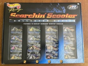 Hot Wheels Racing NASCAR 2000 Scorchin' Scooter 16 Vehicle Set Mattel New! - Picture 1 of 9