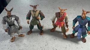 LBEI IJL CREA 1996 Warriors of Virtue Action Figures Yee Kangaroo Retro. - Picture 1 of 9