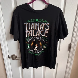 T-shirt grafica Disney Princess Palazzo di Tiana nera adulto 2X/2XG/TTG - Foto 1 di 8