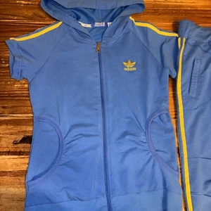 Girls Adidas Track Suit Sz M Blue And Yellow - Picture 1 of 11