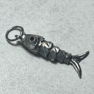 Vintage sterling silver articulated fish fob or pendant for necklace chains etc, - Picture 1 of 15