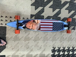 Longboard casero de colección (Trump) - Imagen 1 de 5