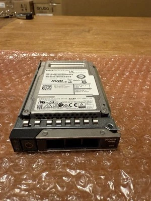 YNGYD 0YNGYD Dell 960GB PCIe Gen4 NVMe RI TLC 2.5'' SSD 14/15/16G KIT - Image 1 of 4