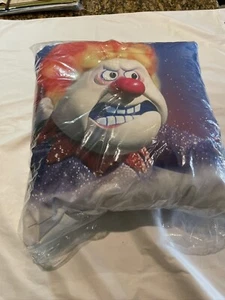 Northwest Group Pillow Broadcloth 18x18" RN# 154201 NWOT Year without Santa Gift - Picture 1 of 7