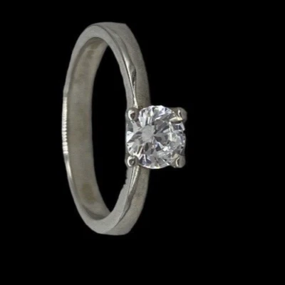 Anello Solitario da donna argento 925 rodiato con puntoluce in zircone naturale. - Immagine 1 di 4