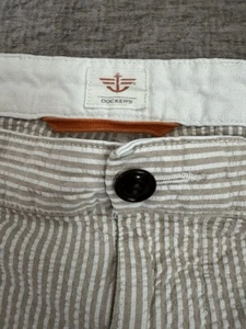 Dockers Men’s Chino Shorts Tan/white Pinstrip Size 44 - Picture 1 of 5