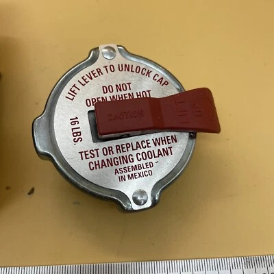 31518 Gates RADIATOR Lever CAP 16 psi For JEEP FORD DODGE GMC CHEV CHRYSLER NOS - Image 1 of 4