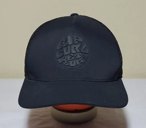 RIP CURL Herren Truckermütze - Druckknopflasche, schwarz auf schwarz, Gummi Logo - Bild 1 von 14