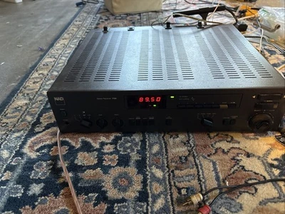 NAD 7130 •Integrated Receiver Amplifier / Tuner AM / FM Vintage - Image 1 of 4