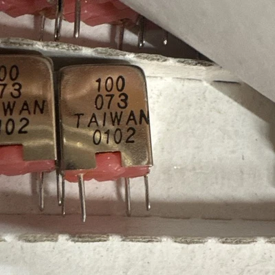 470pcs Toko E528SNAS-100073 MC122 Type Coils, .05 uh  Bin3 - Image 1 of 3