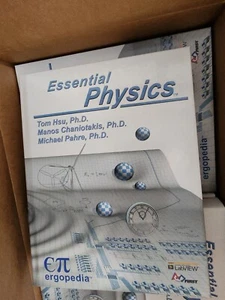 ESSENTIAL PHYSICS von Tom Hsu & Manos Chaniotakis - Hardcover Neu - Bild 1 von 3
