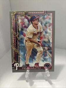 2025 Topps Holiday J.T. Realmuto Silver Glitter H33 Phillies - Picture 1 of 2