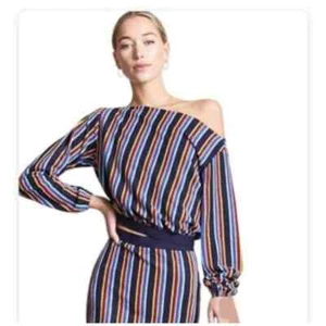 Forever 21 Terry Cloth Off The Shoulder Crop Top Shirt Women Size Medium  - Picture 1 of 8