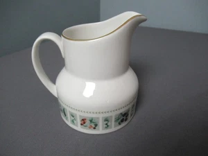 Royal Doulton Tapestry Creamer - TC1024 Made in England - g5 sb - Picture 1 of 8