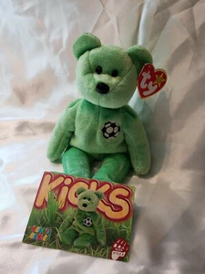 TY Beanie Baby Kicks Soccer Green Bear Plush Vintage 1999 Retired BONUS TY Card - Picture 1 of 4