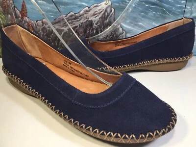 COLDWATER CREEK Kachina 2 Flats Women's 6M Blue Suede Walk With Me Loafers EUC - Image 1 of 4