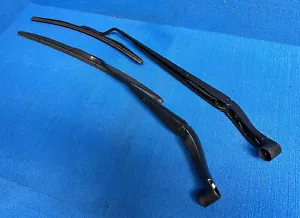 ✅2020-2022 FORD ESCAPE FRONT LEFT & RIGHT WINDSHIELD WIPER WASHER ARM SET OEM - Bild 1 von 8