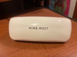 Nine West Eyeglass Sunglass Case Large White Hard Clamshell - Picture 1 of 3