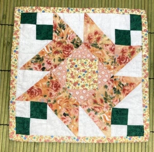 Handmade Quilt Square Finished Mini Wallhanging Garland Snowflake Variation - Picture 1 of 3