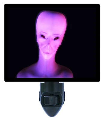 Foto decorativa de fantasía luz nocturna, alienígena brillante Foto 1 de 4