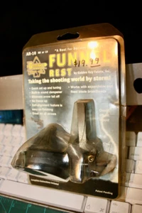 Archery Funnel Rest by golden Key Futura, Inc NIB #AR-10 RH or LH - Picture 1 of 5