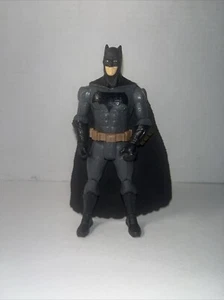 JUSTICE LEAGUE Movie BATMAN Figure, D.C Mattel 2017 6” Tall - Picture 1 of 6