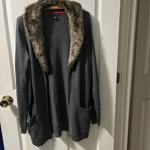 Classic Tommy Hilfiger Long Grey Sweater Open Front Faux Fur Collar Size M - Picture 1 of 5
