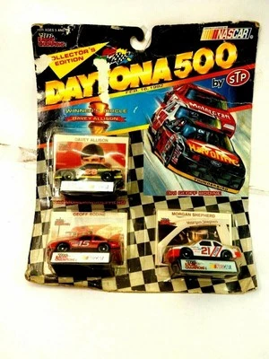 Daytona 500 Winneres Circle 1992 - Image 1 of 4