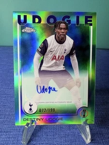 2024-25 Topps Cromo UCC Destiny Udogie Auto Aqua Refractor/199 Tottenham Spurs - Imagen 1 de 2