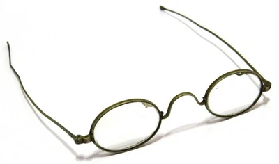 Antiguos marcos de gafas de alambre de latón del siglo XIX, puente S, templos de arco, ovalados Foto 1 de 4