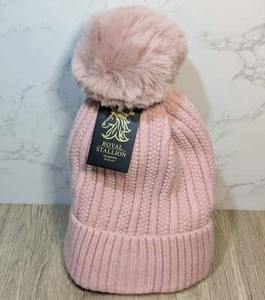 Gorro de invierno Royal Stallion rosa recto tejido con cable pompón con forro de piel - Imagen 1 de 3