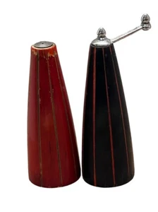Robert Wilhelm Salt Shaker and Pepper Mill Raw Design Artisan Crafted Red Black - Picture 1 of 5