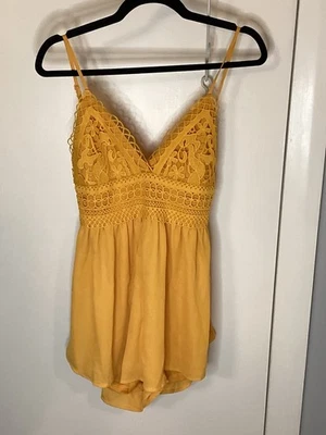 Mameluco boho de ganchillo amarillo mostaza S de moda para mujer Nova Foto 1 de 4