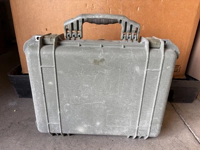 Pelican 1520 Protector Case | 19.8 × 15.8 × 7.4" | iM2450 Equiv | Green - Image 1 of 4