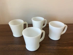 SET 4 Anchor Hocking FIRE KING Weiß Milchglas D Griff Kaffeetasse Tassen - Bild 1 von 8